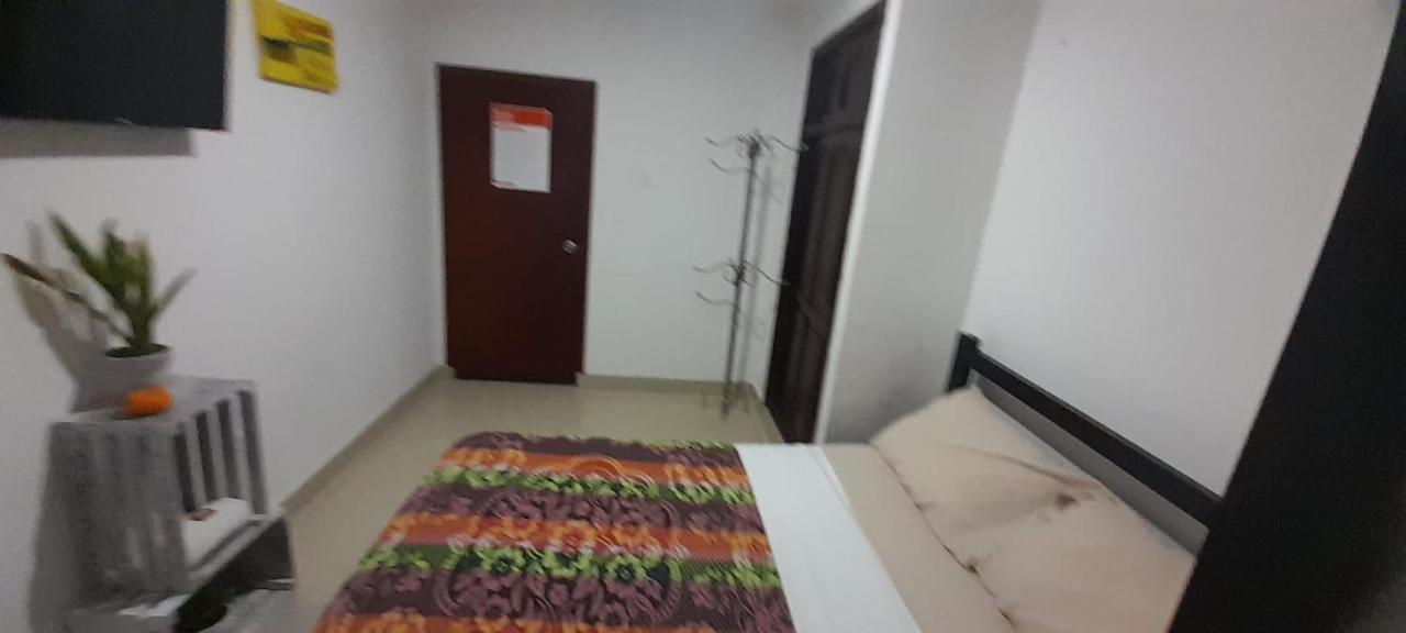 Hotel Habibi Баранкила Екстериор снимка