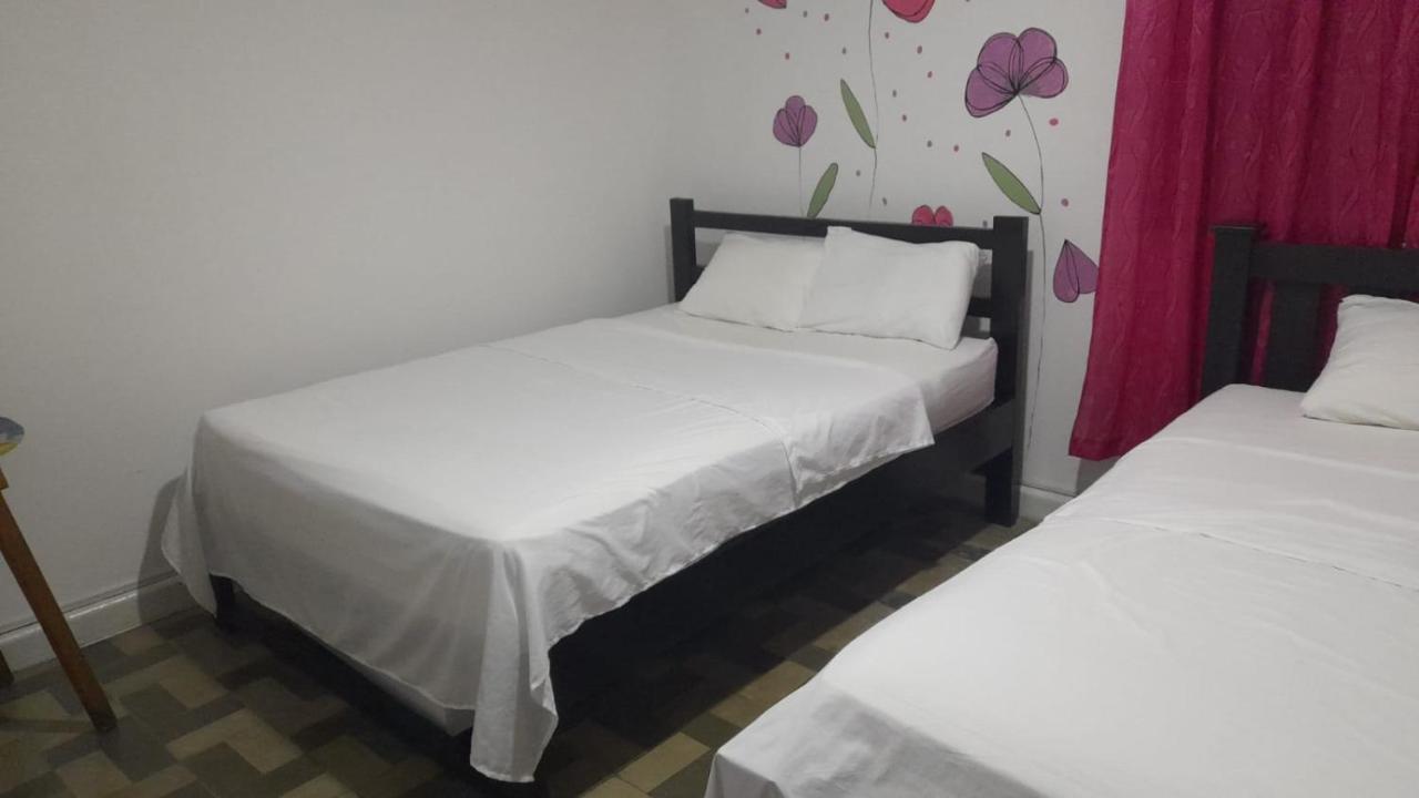 Hotel Habibi Баранкила Екстериор снимка