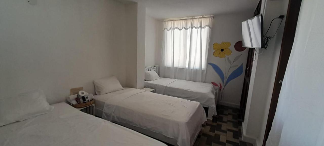 Hotel Habibi Баранкила Екстериор снимка